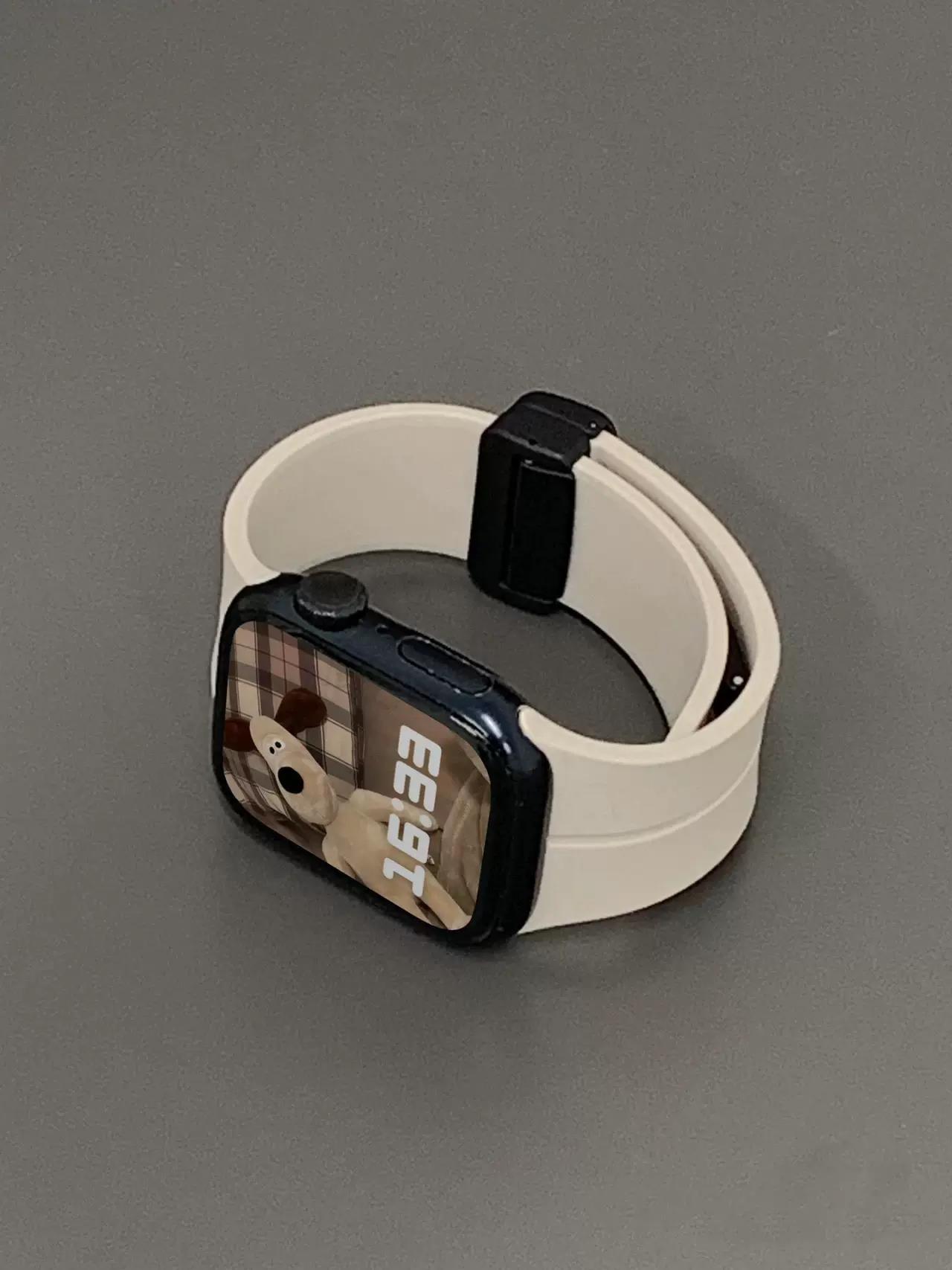 Smartwatch Apple Watches For Women - Magnetic Silicone Strap For Apple watch